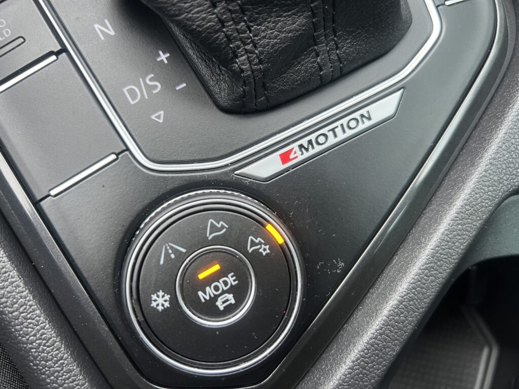 TIGUAN 4x4 2.0tdi 150KM AUTOMAT-LED MATRIX HAK CARPLAY KAMERA NAVI - obrazek 129