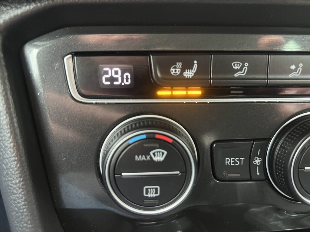 TIGUAN 4x4 2.0tdi 150KM AUTOMAT-LED MATRIX HAK CARPLAY KAMERA NAVI - obrazek 128