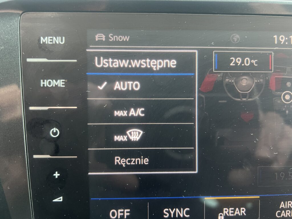 TIGUAN 4x4 2.0tdi 150KM AUTOMAT-LED MATRIX HAK CARPLAY KAMERA NAVI - obrazek 105