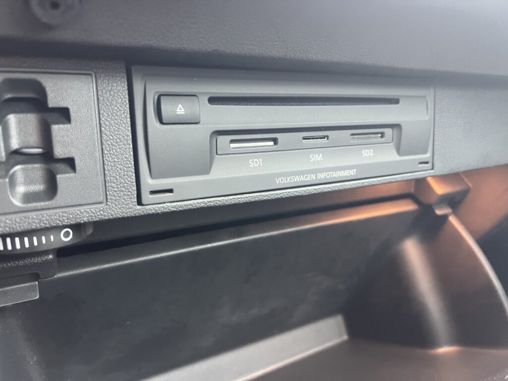 TIGUAN 4x4 2.0tdi 150KM AUTOMAT-LED MATRIX HAK CARPLAY KAMERA NAVI - obrazek 98