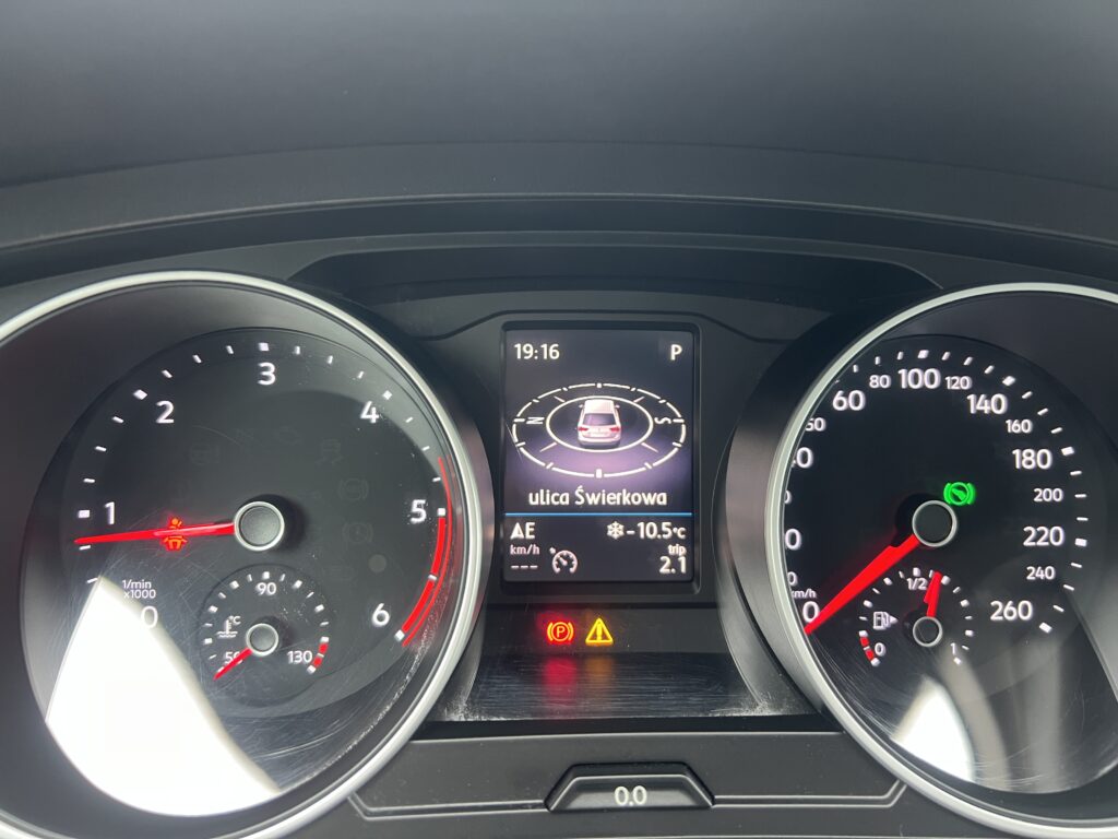 TIGUAN 4x4 2.0tdi 150KM AUTOMAT-LED MATRIX HAK CARPLAY KAMERA NAVI - obrazek 89