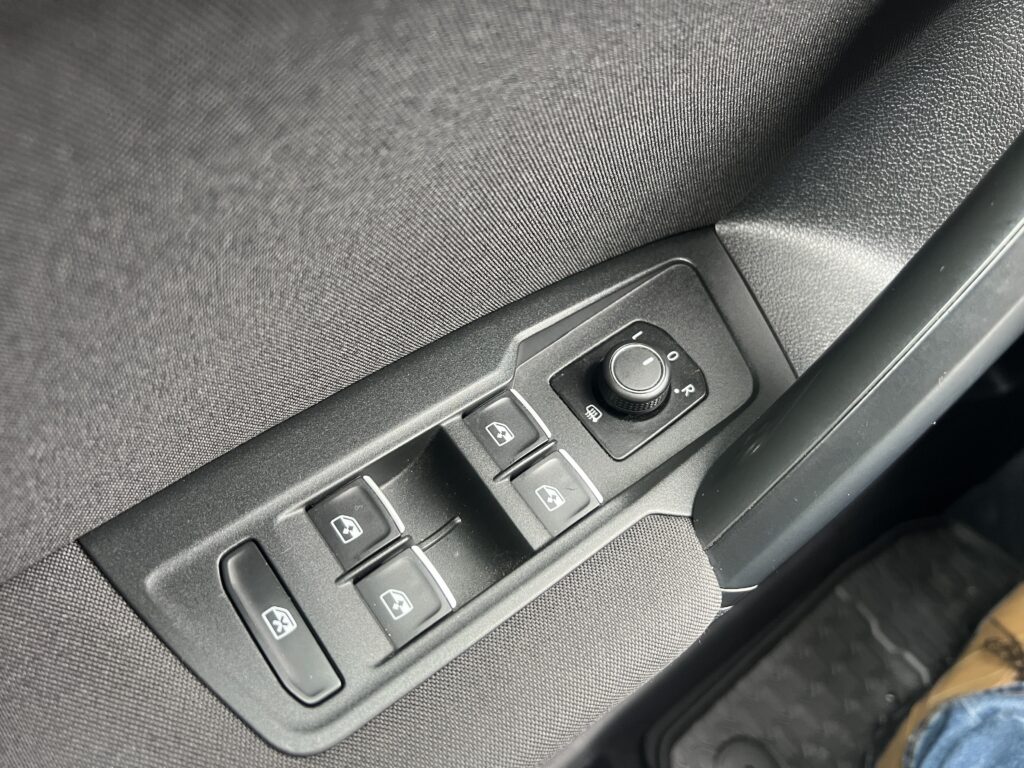 TIGUAN 4x4 2.0tdi 150KM AUTOMAT-LED MATRIX HAK CARPLAY KAMERA NAVI - obrazek 86