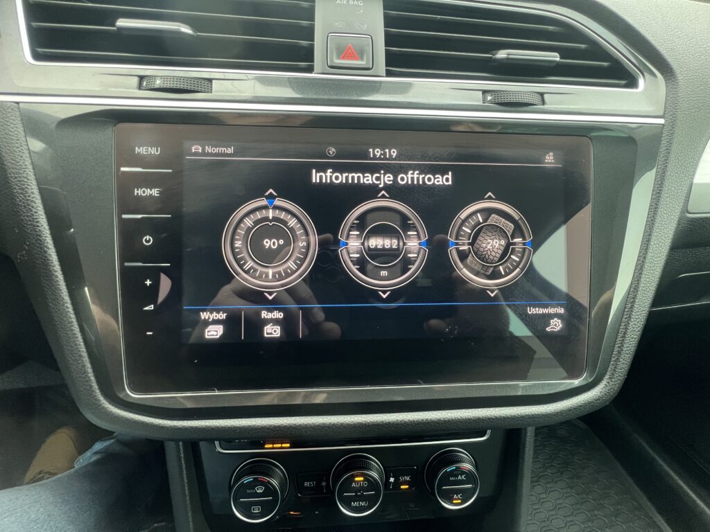 TIGUAN 4x4 2.0tdi 150KM AUTOMAT-LED MATRIX HAK CARPLAY KAMERA NAVI - obrazek 82