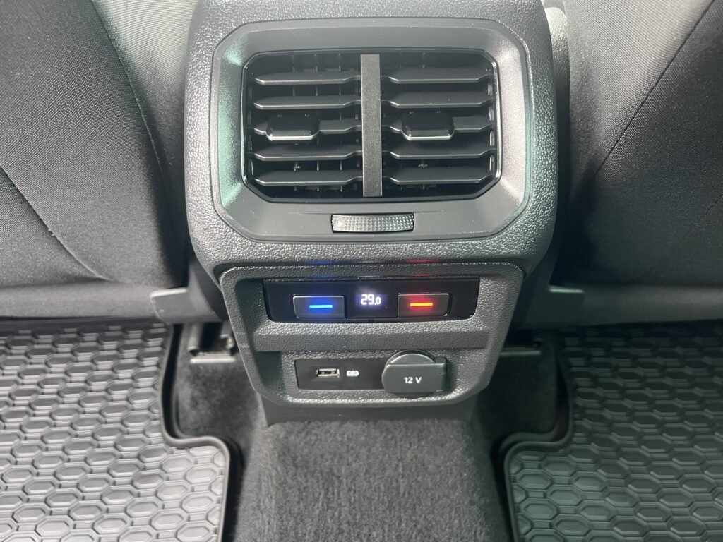 TIGUAN 4x4 2.0tdi 150KM AUTOMAT-LED MATRIX HAK CARPLAY KAMERA NAVI - obrazek 57