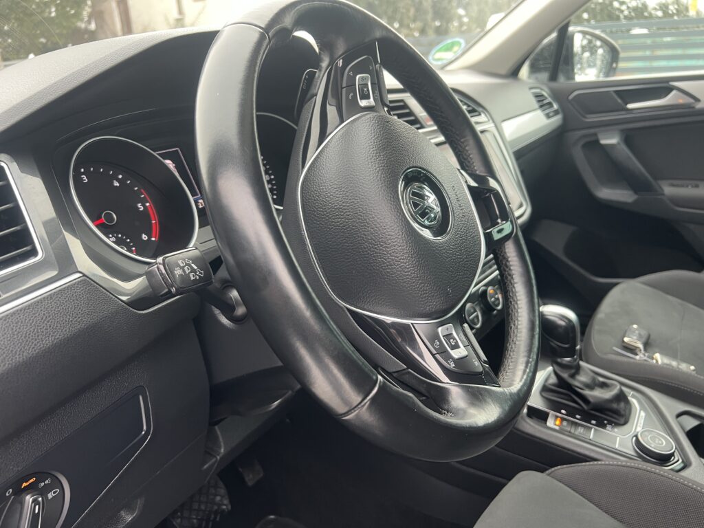 TIGUAN 4x4 2.0tdi 150KM AUTOMAT-LED MATRIX HAK CARPLAY KAMERA NAVI - obrazek 41