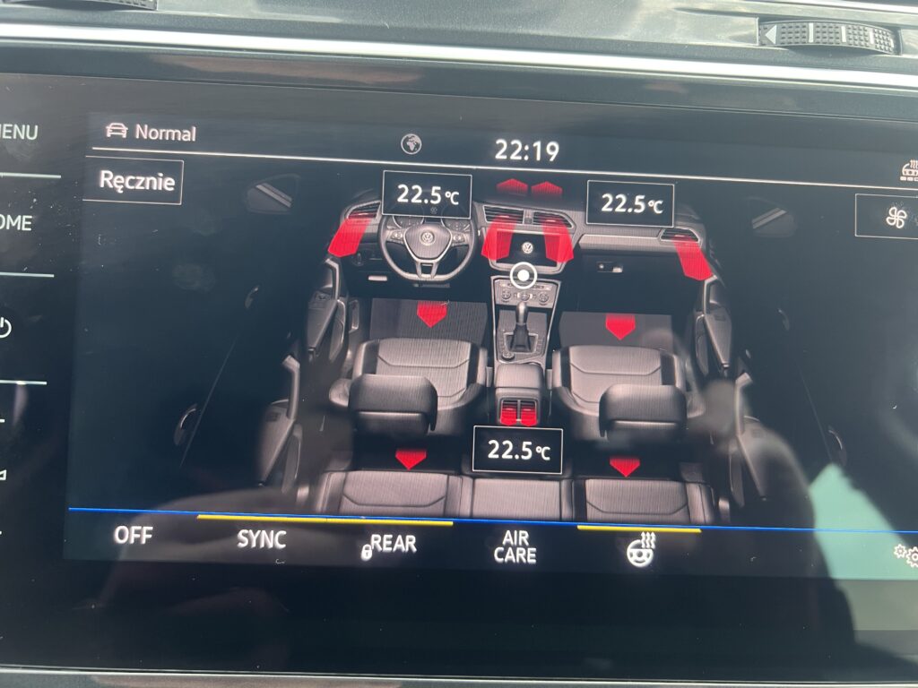 TIGUAN 4x4 2.0tdi 150KM AUTOMAT-LED MATRIX HAK CARPLAY KAMERA NAVI - obrazek 204