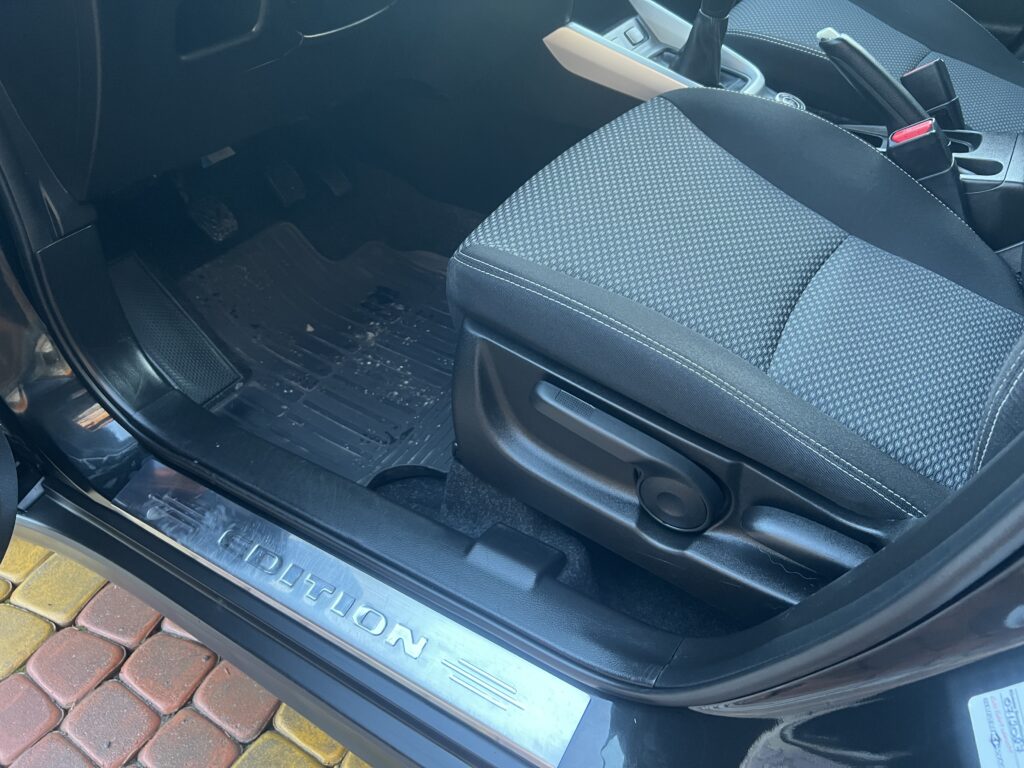 SUZUKI VITARA 1.6 120KM FULL SERWIS ASO 4x4 zero korozji - obrazek 29