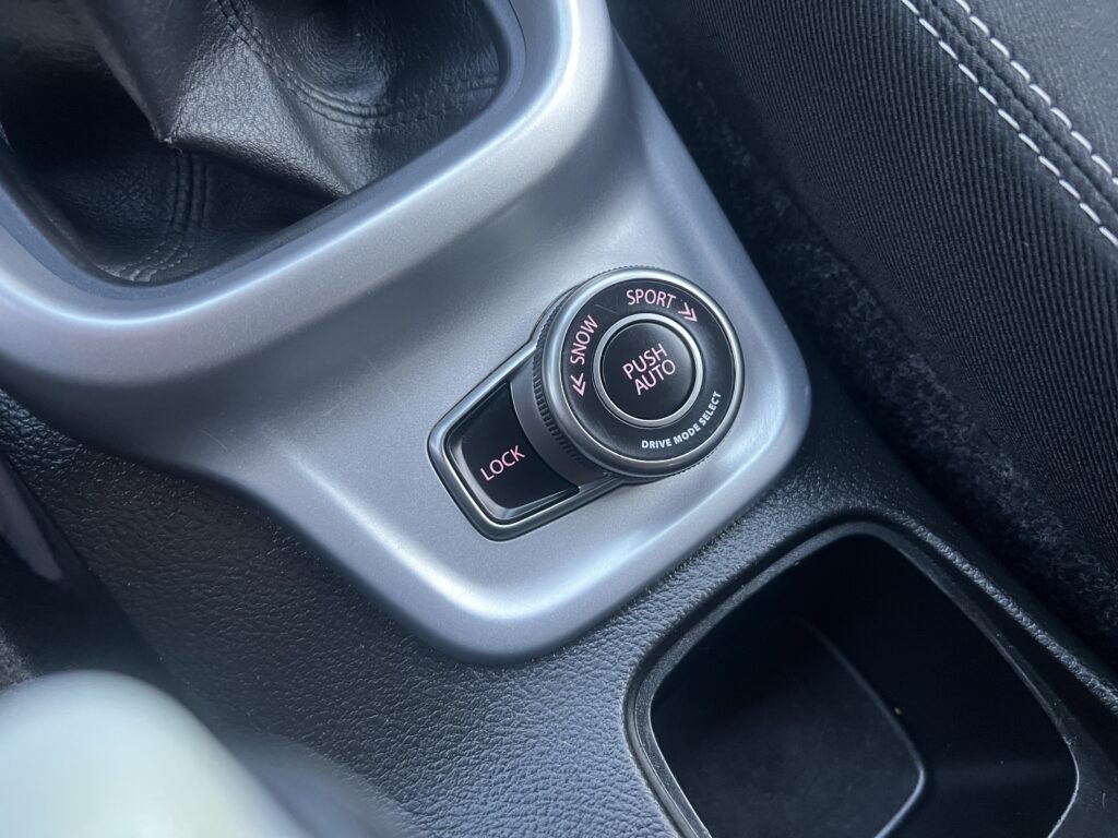 SUZUKI VITARA 1.6 120KM FULL SERWIS ASO 4x4 zero korozji - obrazek 33