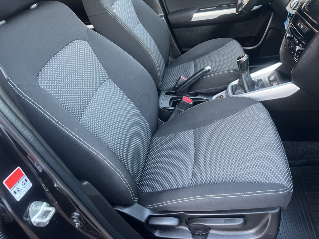 SUZUKI VITARA 1.6 120KM FULL SERWIS ASO 4x4 zero korozji - obrazek 43