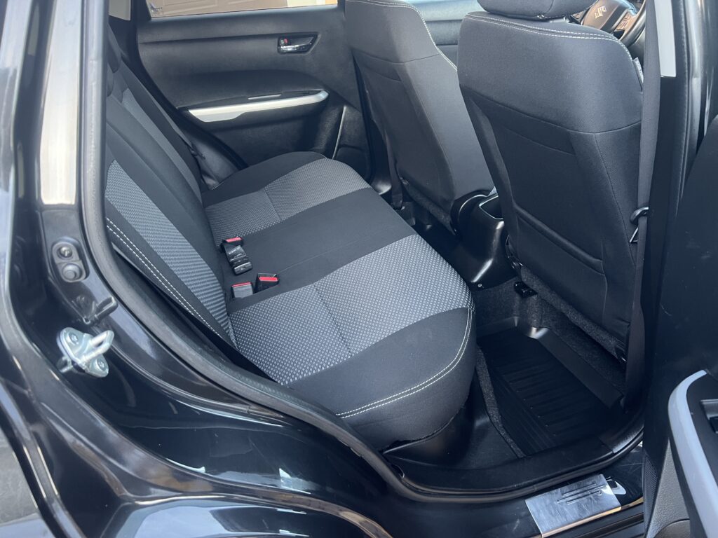 SUZUKI VITARA 1.6 120KM FULL SERWIS ASO 4x4 zero korozji - obrazek 47