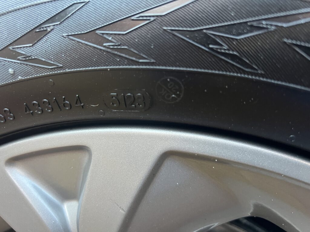 SUZUKI VITARA 1.6 120KM FULL SERWIS ASO 4x4 zero korozji - obrazek 55