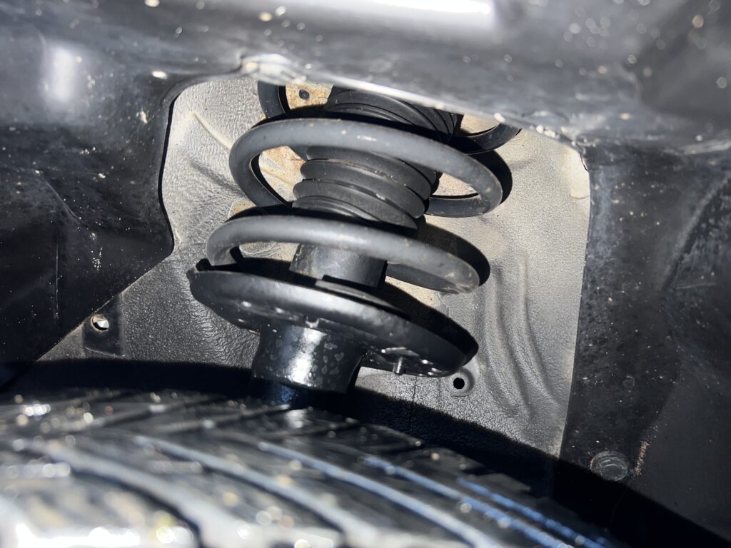 SUZUKI VITARA 1.6 120KM FULL SERWIS ASO 4x4 zero korozji - obrazek 59