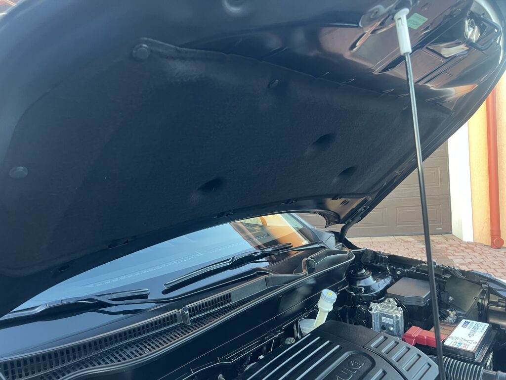 SUZUKI VITARA 1.6 120KM FULL SERWIS ASO 4x4 zero korozji - obrazek 77