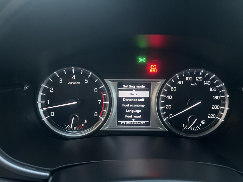 SUZUKI VITARA 1.6 120KM FULL SERWIS ASO 4x4 zero korozji - obrazek 99