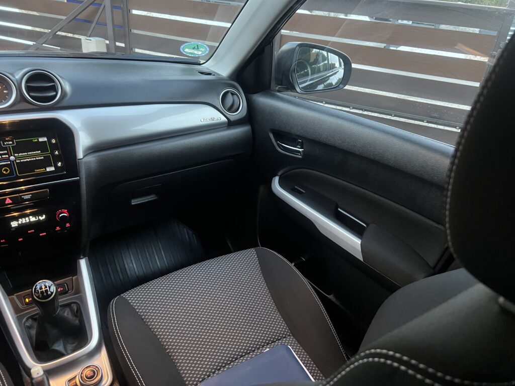 SUZUKI VITARA 1.6 120KM FULL SERWIS ASO 4x4 zero korozji - obrazek 103