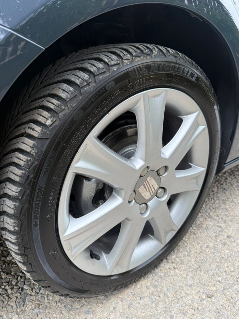 Wkrótce w ofercie SEAT LEON JAK Z SALONU 1.6mpi - obrazek 8