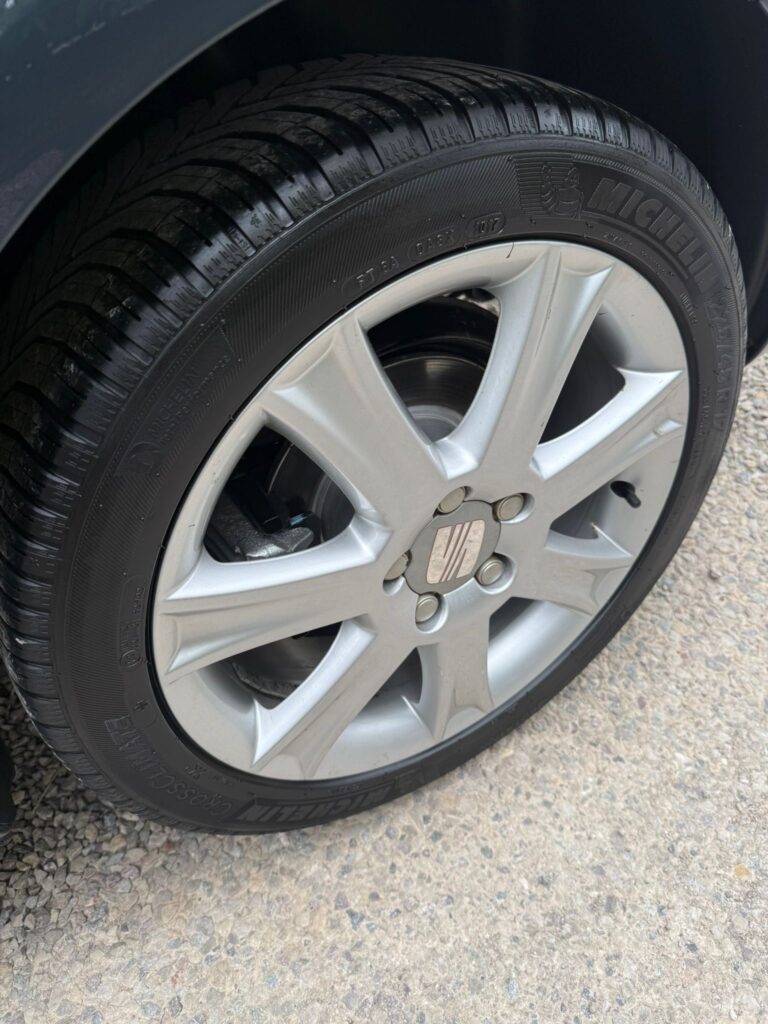 Wkrótce w ofercie SEAT LEON JAK Z SALONU 1.6mpi - obrazek 18