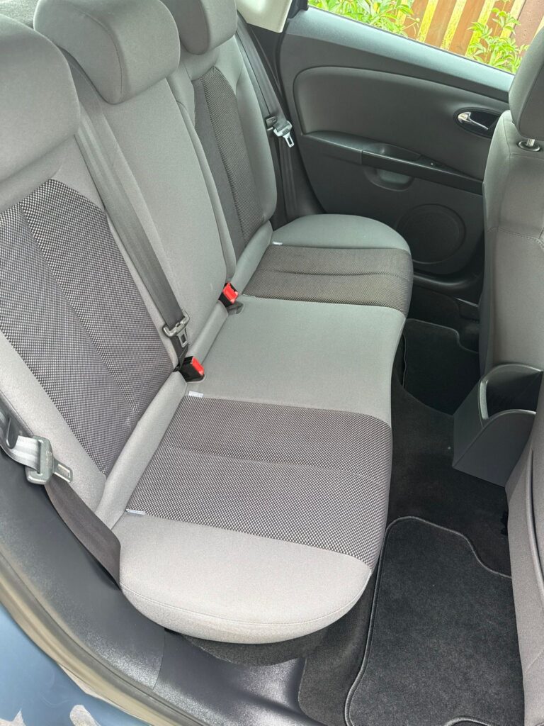 Wkrótce w ofercie SEAT LEON JAK Z SALONU 1.6mpi - obrazek 25
