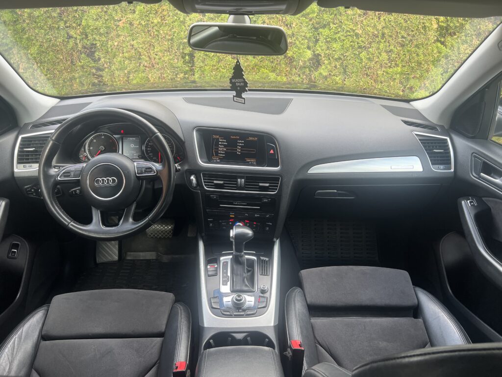 AUDI Q5 automat 4x4 stan idealny SALON POLSKA - obrazek 46