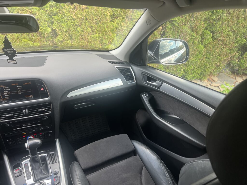 AUDI Q5 automat 4x4 stan idealny SALON POLSKA - obrazek 44