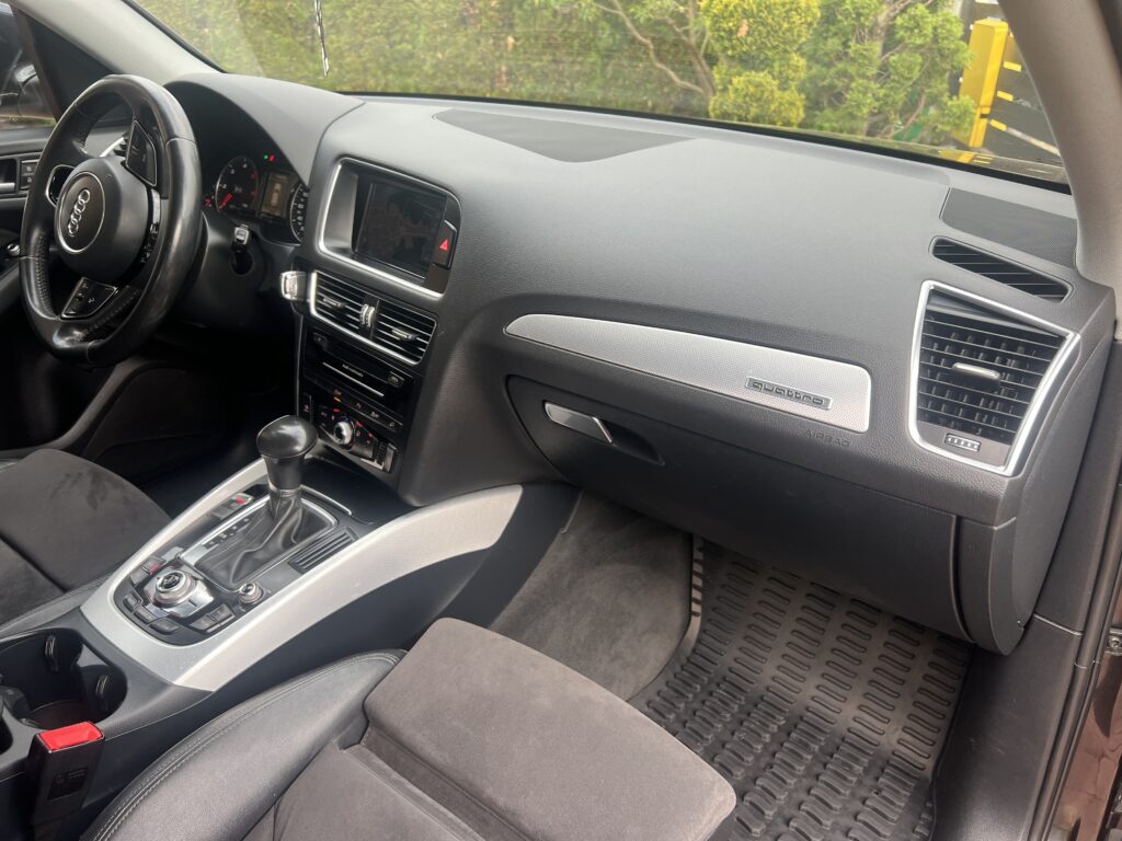 AUDI Q5 automat 4x4 stan idealny SALON POLSKA - obrazek 12