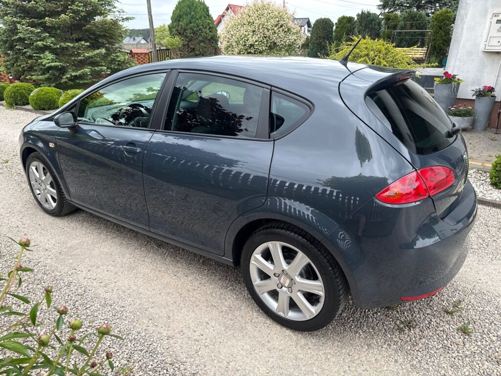 Wkrótce w ofercie SEAT LEON JAK Z SALONU 1.6mpi - obrazek 23