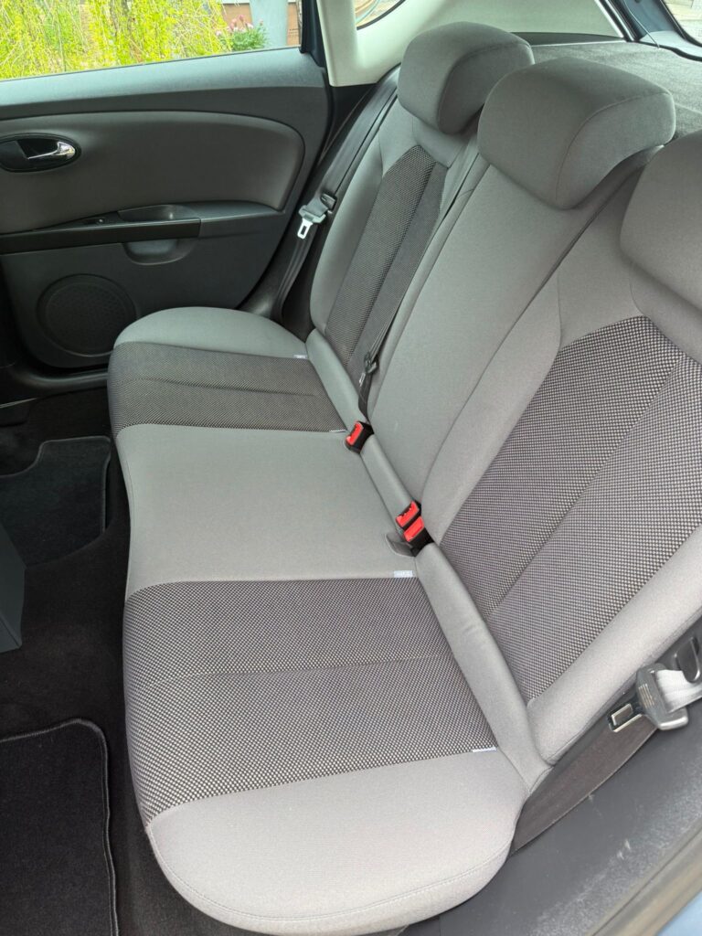 Wkrótce w ofercie SEAT LEON JAK Z SALONU 1.6mpi - obrazek 16