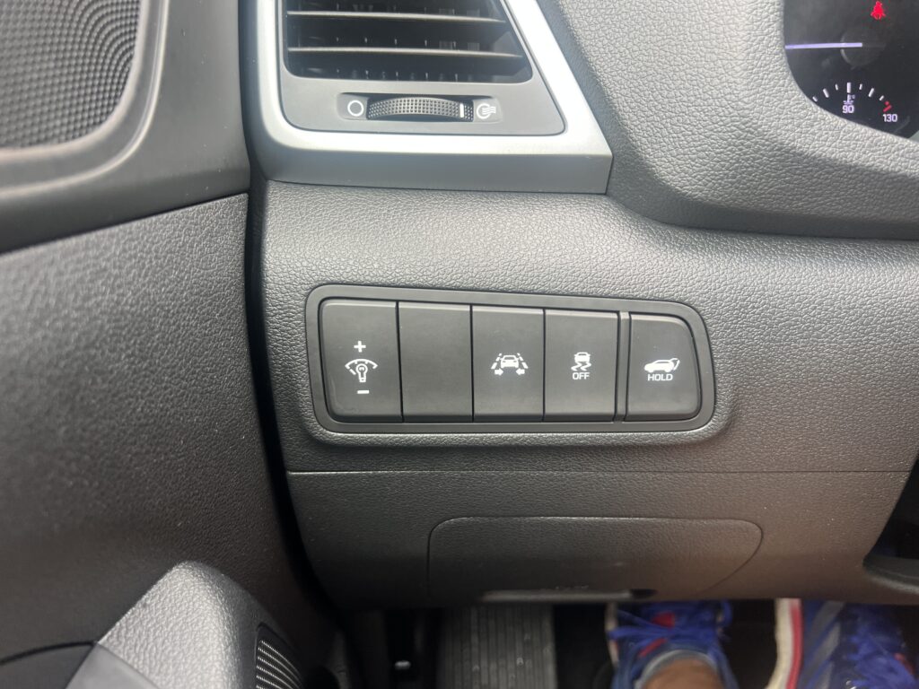 Tucson 1.6TURBO 4x4 automat AUTO JAK NOWE - obrazek 6