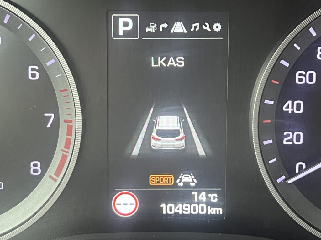 Tucson 1.6TURBO 4x4 automat AUTO JAK NOWE - obrazek 10