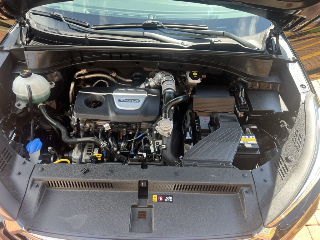 Tucson 1.6TURBO 4x4 automat AUTO JAK NOWE - obrazek 11