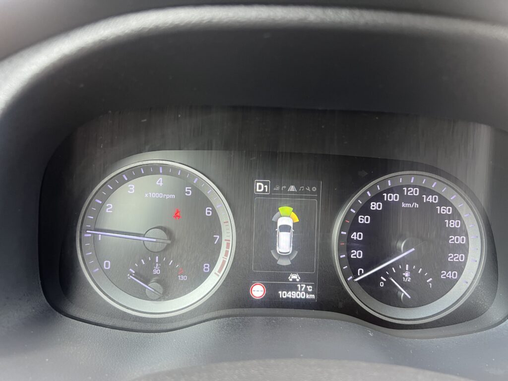 Tucson 1.6TURBO 4x4 automat AUTO JAK NOWE - obrazek 14