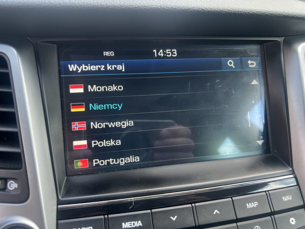 Tucson 1.6TURBO 4x4 automat AUTO JAK NOWE - obrazek 15