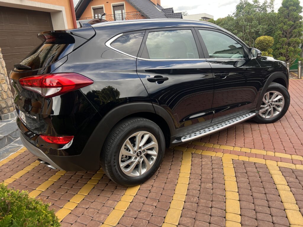 Tucson 1.6TURBO 4x4 automat AUTO JAK NOWE - obrazek 39