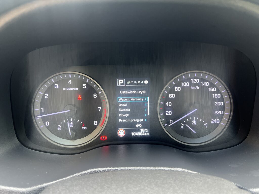 Tucson 1.6TURBO 4x4 automat AUTO JAK NOWE - obrazek 48