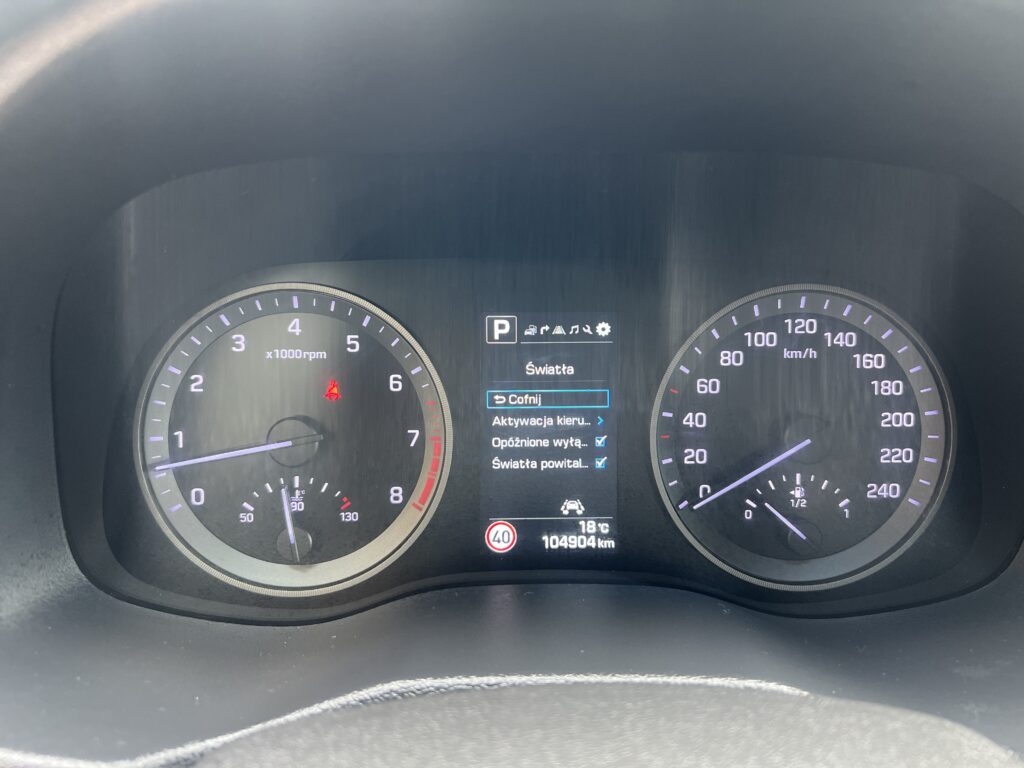 Tucson 1.6TURBO 4x4 automat AUTO JAK NOWE - obrazek 47