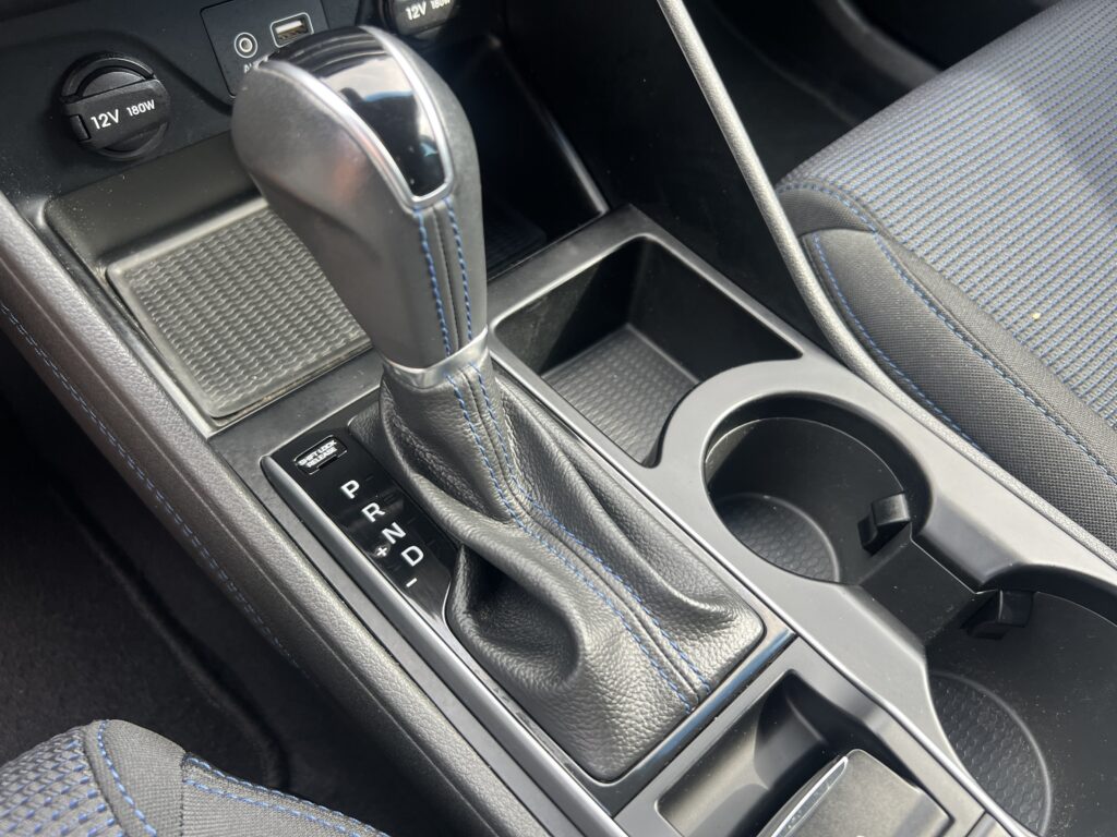 Tucson 1.6TURBO 4x4 automat AUTO JAK NOWE - obrazek 51