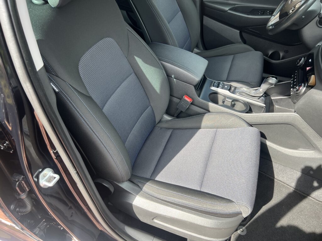 Tucson 1.6TURBO 4x4 automat AUTO JAK NOWE - obrazek 55