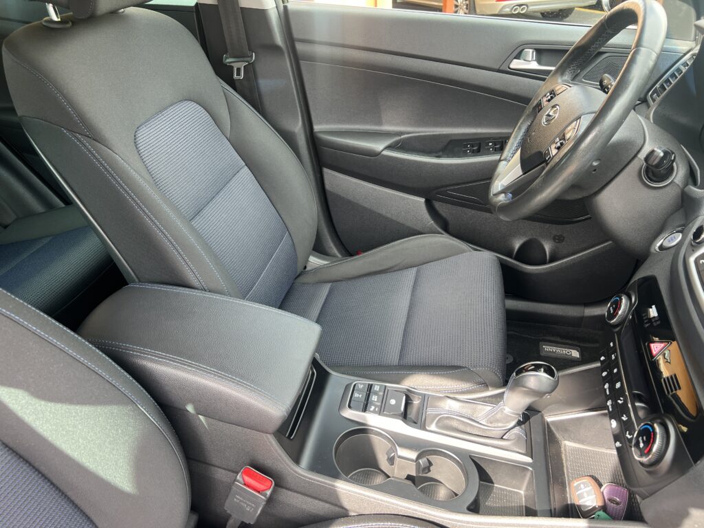 Tucson 1.6TURBO 4x4 automat AUTO JAK NOWE - obrazek 56