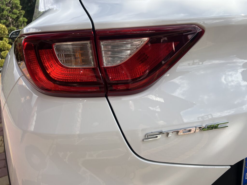 Kia STONIC 1.4 100KM 2018r przebieg 68 tys.km auto w ORYGINALE. - obrazek 22