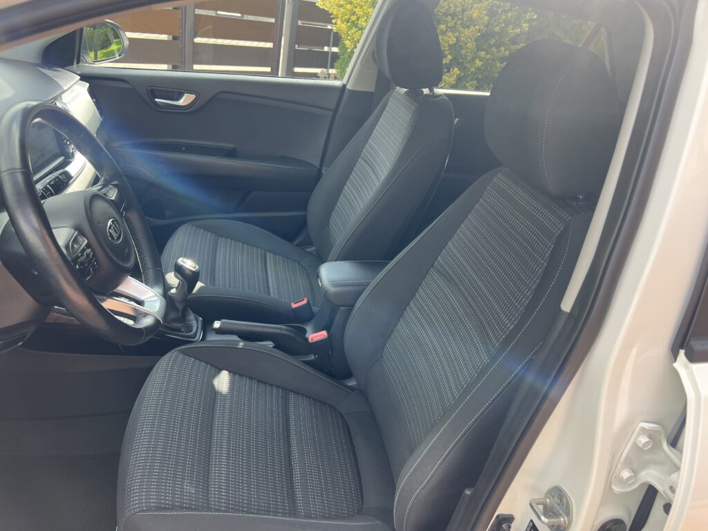 Kia STONIC 1.4 100KM 2018r przebieg 68 tys.km auto w ORYGINALE. - obrazek 24