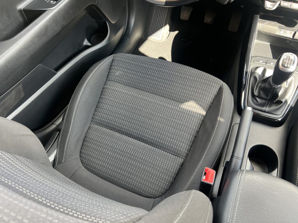 Kia STONIC 1.4 100KM 2018r przebieg 68 tys.km auto w ORYGINALE. - obrazek 31