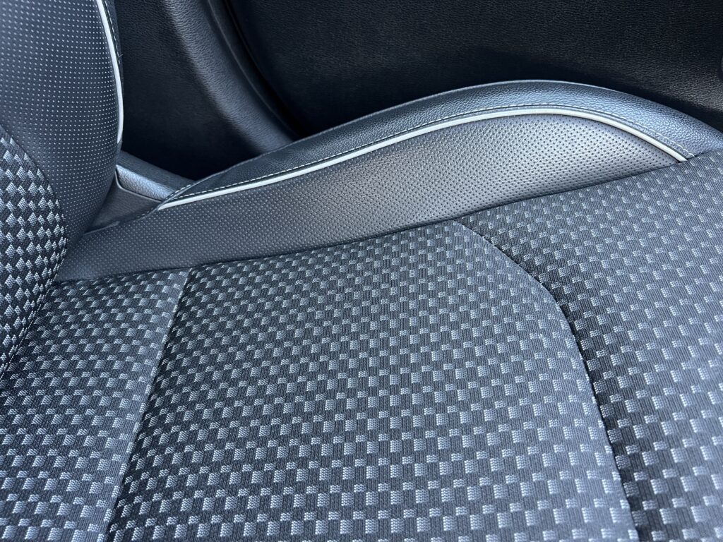 Kia Xceed 1.6 Turbo-gdi 204 KM AUTO W STANIE SALONOWYM FULL SERWIS ASO - obrazek 24