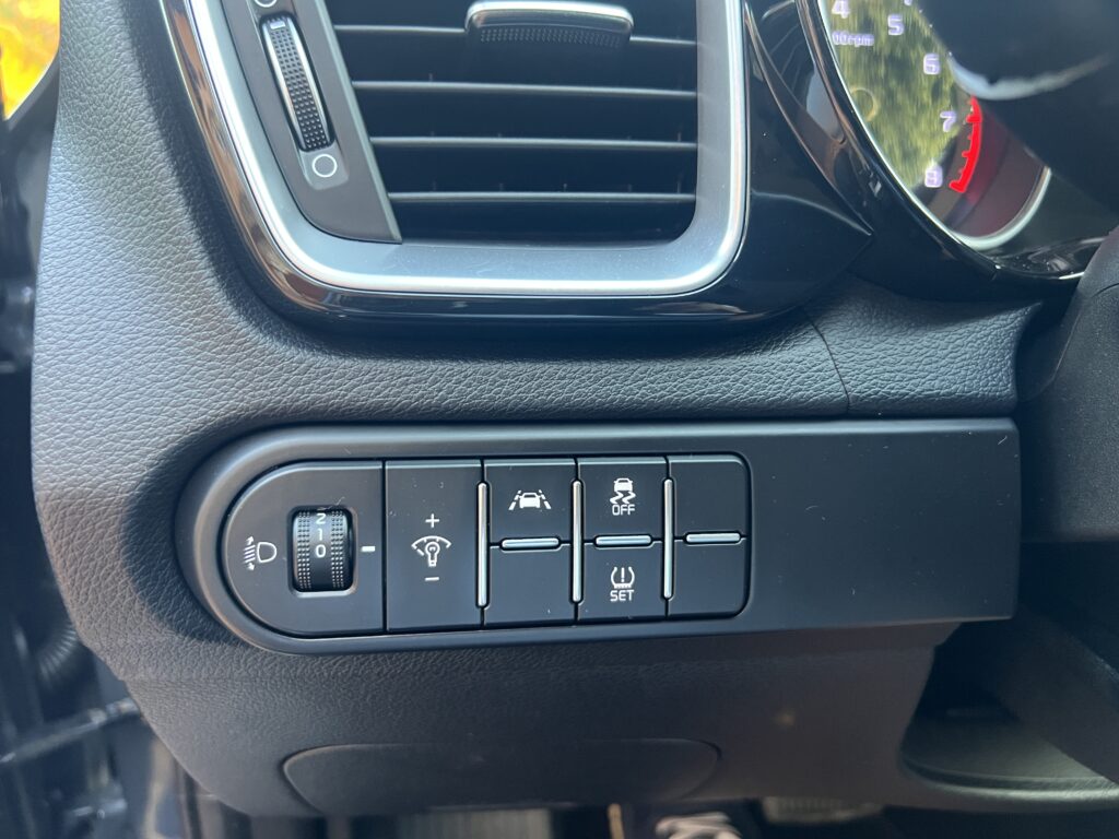 Kia Xceed 1.6 Turbo-gdi 204 KM AUTO W STANIE SALONOWYM FULL SERWIS ASO - obrazek 41