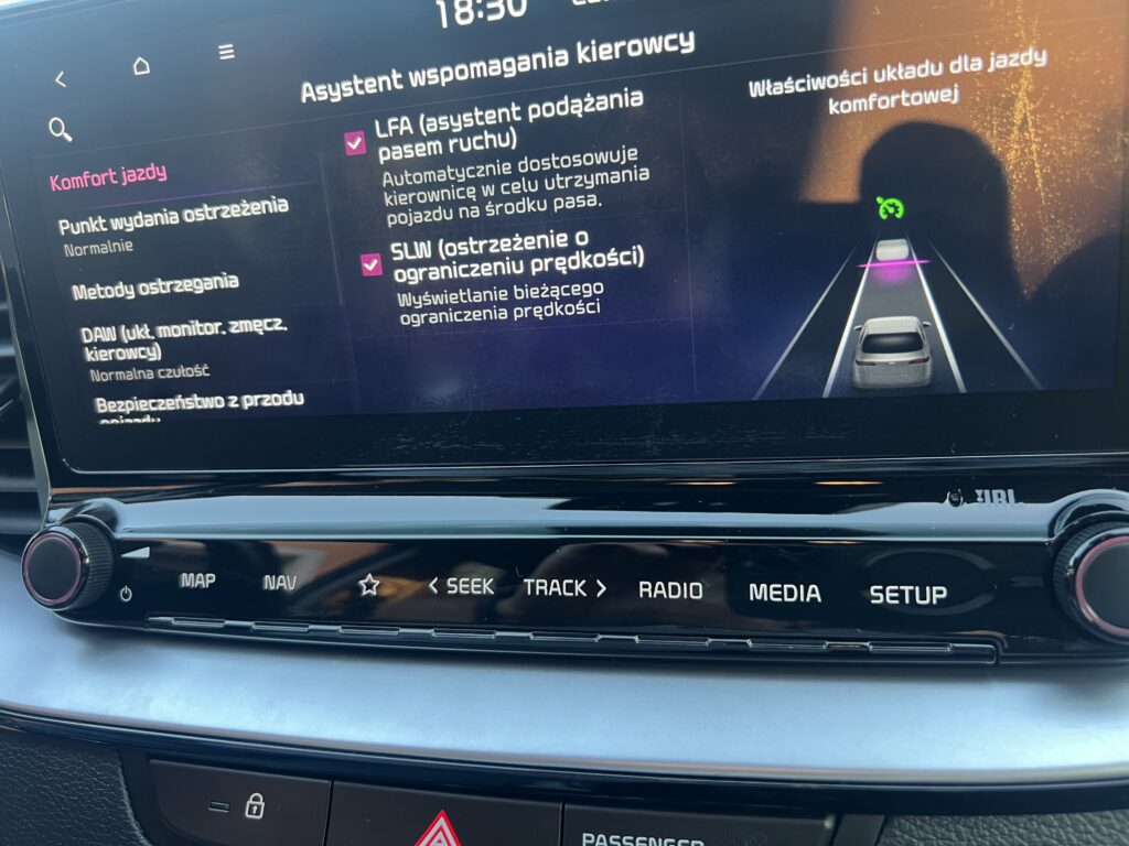 Kia Xceed 1.6 Turbo-gdi 204 KM AUTO W STANIE SALONOWYM FULL SERWIS ASO - obrazek 49