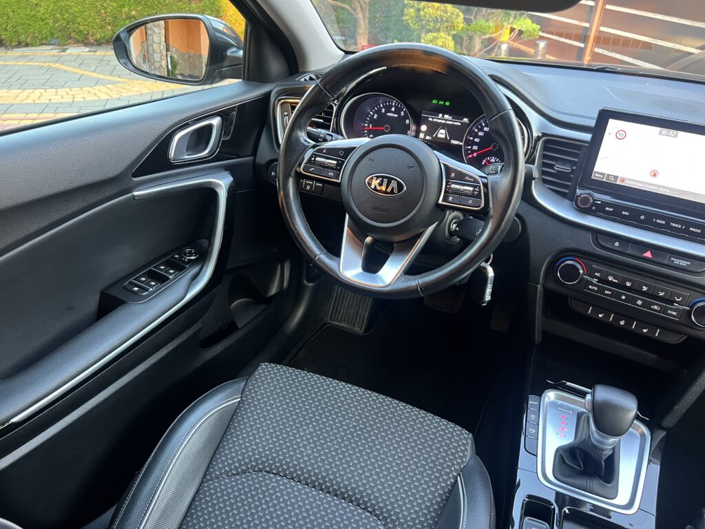 Kia Xceed 1.6 Turbo-gdi 204 KM AUTO W STANIE SALONOWYM FULL SERWIS ASO - obrazek 88