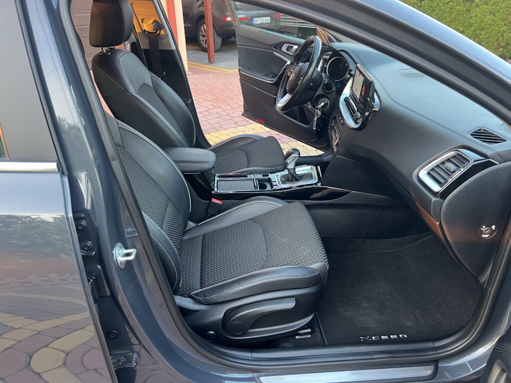 Kia Xceed 1.6 Turbo-gdi 204 KM AUTO W STANIE SALONOWYM FULL SERWIS ASO - obrazek 102