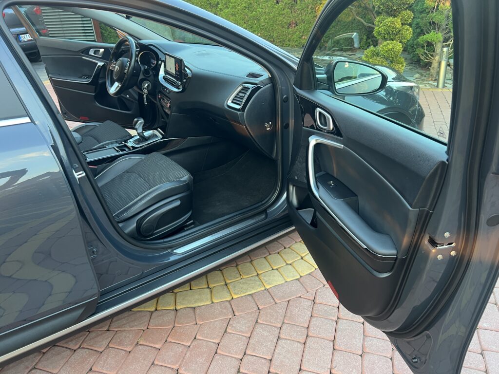 Kia Xceed 1.6 Turbo-gdi 204 KM AUTO W STANIE SALONOWYM FULL SERWIS ASO - obrazek 103