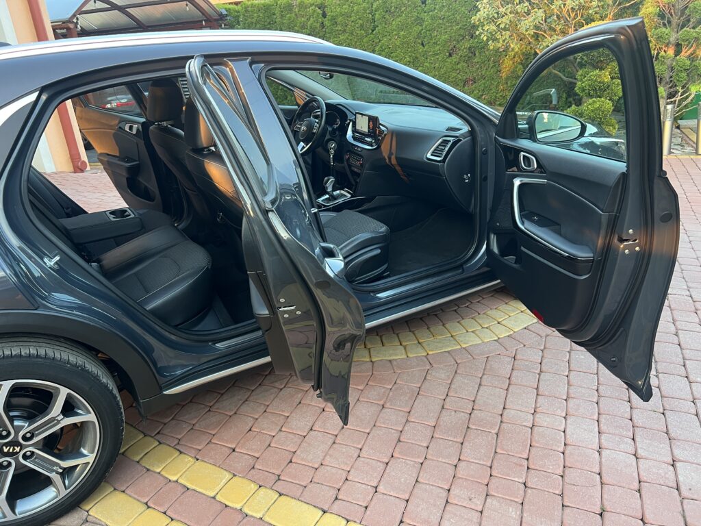 Kia Xceed 1.6 Turbo-gdi 204 KM AUTO W STANIE SALONOWYM FULL SERWIS ASO - obrazek 104