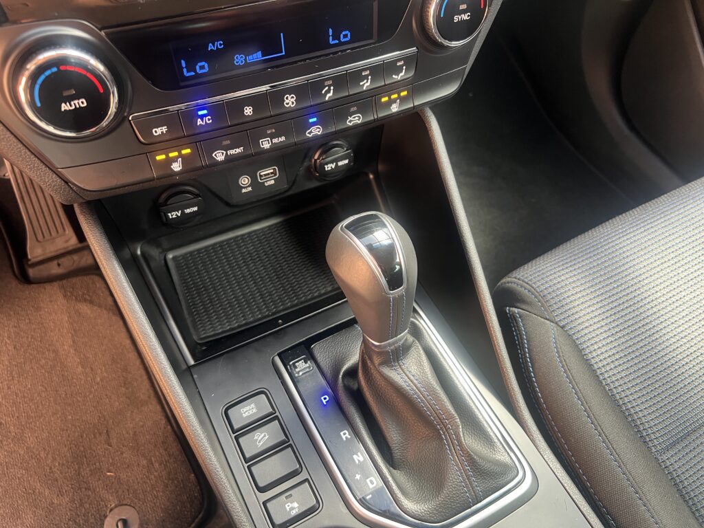Hyundai Tucson 1.6 T-gdi 177 KM automat 2018r - obrazek 51
