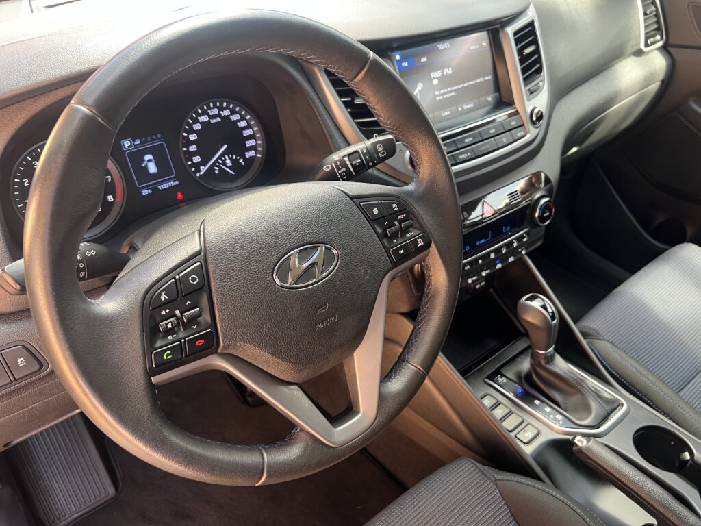 Hyundai Tucson 1.6 T-gdi 177 KM automat 2018r - obrazek 14
